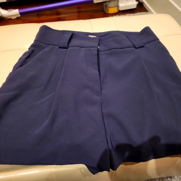 H&M navy paper bag shorts - Picture 1 of 5